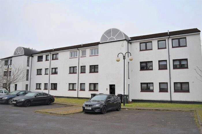 3 Bedroom Flat To Rent In Fiddoch Court, Newmains, Wishaw, North Lanarkshire ML2