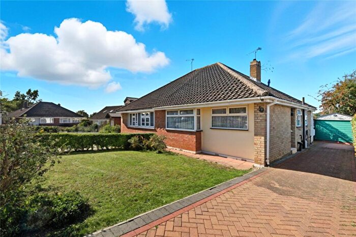 2 Bedroom Bungalow For Sale In Bootham Close, Billericay, Essex, CM12