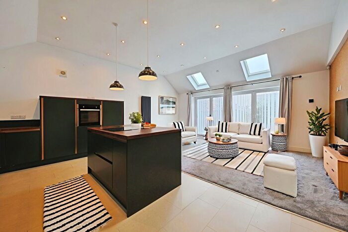 2 Bedroom Detached Bungalow For Sale In Chestnut Close, Barton-Upon-Humber, DN18