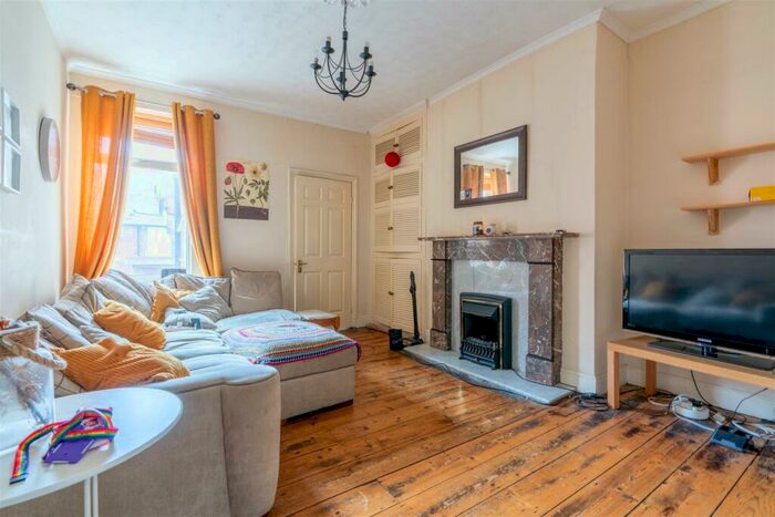 2 Bedroom Flat To Rent In Westbourne Avenue, Saltwell, Gateshead, NE8