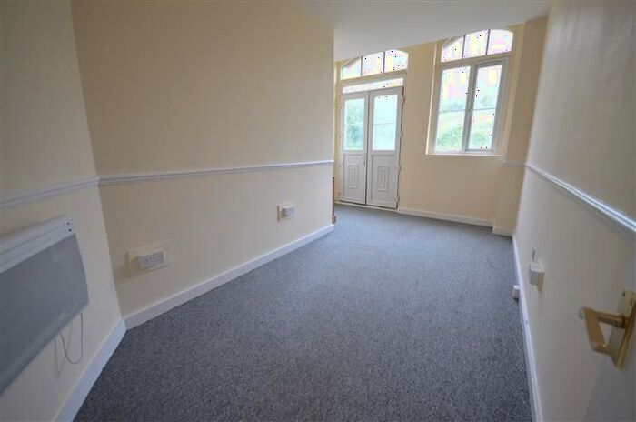 1 Bedroom Flat To Rent In Earl Street, Hastings, TN34