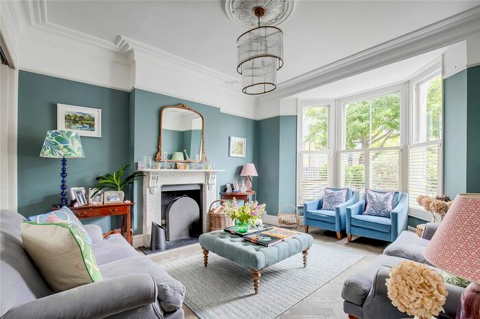 5 Bedroom Detached House To Rent In Ramsden Road, London, SW12