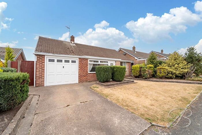 2 Bedroom Detached Bungalow For Sale In Manvers Crescent, Edwinstowe, Mansfield, NG21
