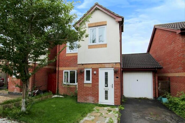 3 Bedroom Detached House To Rent In Garrett Drive, Bradley Stoke, Bristol, BS32