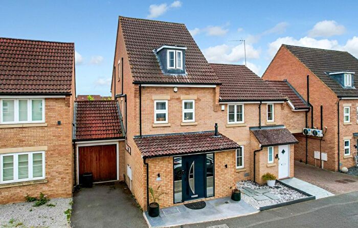 4 Bedroom Property For Sale In Fonda Meadows, Oxley Park, Milton Keynes, MK4