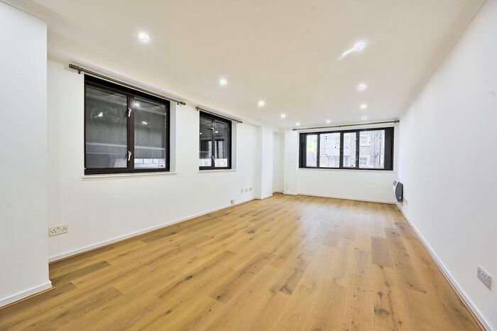 2 Bedroom Flat To Rent In Earls Court Road, Earls Court, London, SW5