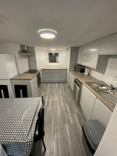 6 Bedroom Private Hall To Rent In Dumbarton Road, Lancaster, LA1