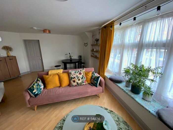 1 Bedroom Flat To Rent In Mantle Court, London, SE4