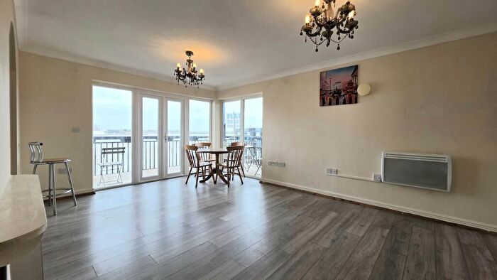 3 Bedroom Apartment To Rent In Baltic Wharf, Gravesend, DA11