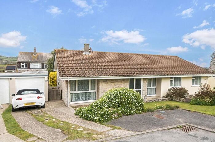 3 Bedroom Bungalow For Sale In Alderbury Close, Swanage, BH19