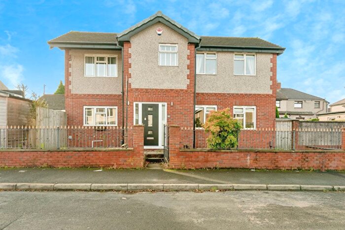 3 Bedroom Detached House For Sale In Langwyth Road, Burnley, Lancashire, BB10