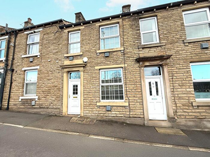 2 Bedroom Terraced House For Sale In Victoria Street, Moldgreen, HD5