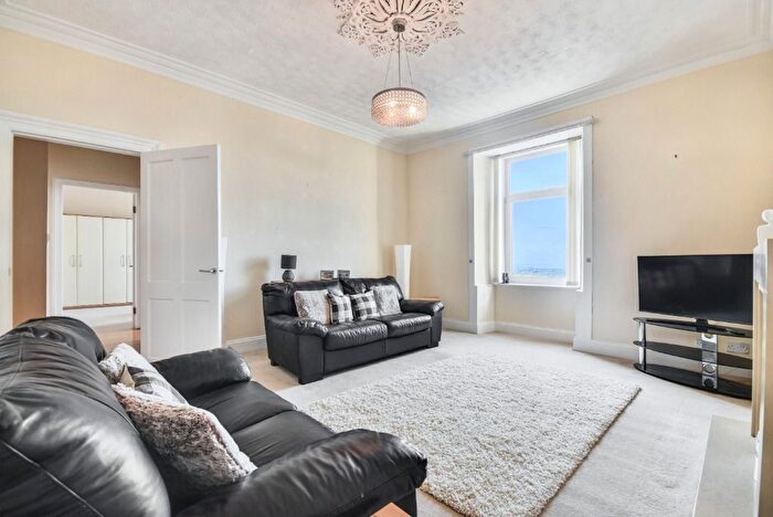 3 Bedroom Flat For Sale In Albert Road, Inverclyde, Gourock, PA19