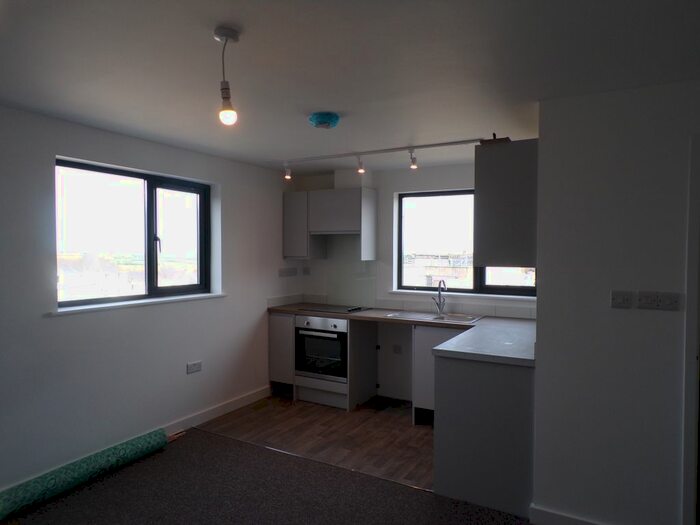 Studio To Rent In Trevithick Road, Camborne, TR14