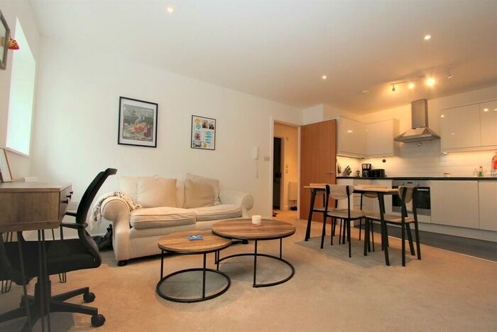 1 Bedroom Apartment To Rent In Dunbar Road, New Malden, KT3