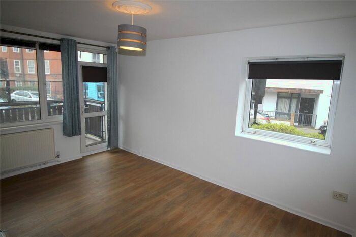 1 Bedroom Flat To Rent In Blackstock Road, London, N5