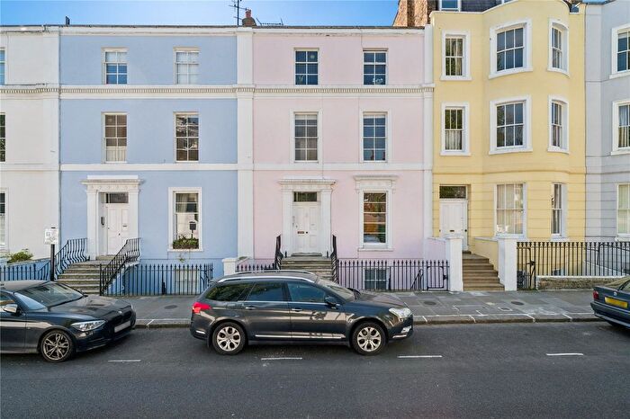 1 Bedroom Flat For Sale In Clarendon Road, London, W11