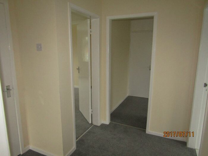 2 Bedroom Flat To Rent In Arderne Avenue, Crewe, CW2