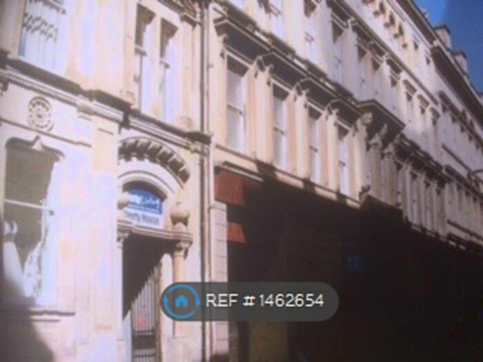 2 Bedroom Flat To Rent In Canada Court, Glasgow, G1