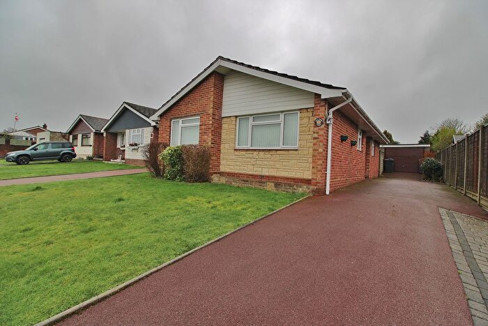 3 Bedroom Detached Bungalow For Sale In Penny Place, Waterlooville, PO7
