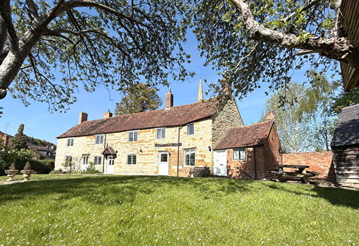 4 Bedroom Detached House To Rent In Tredington, CV36