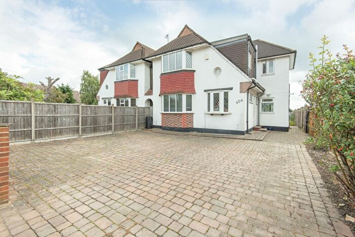 3 Bedroom Semi-Detached House To Rent In Chertsey Road, Twickenham, TW2