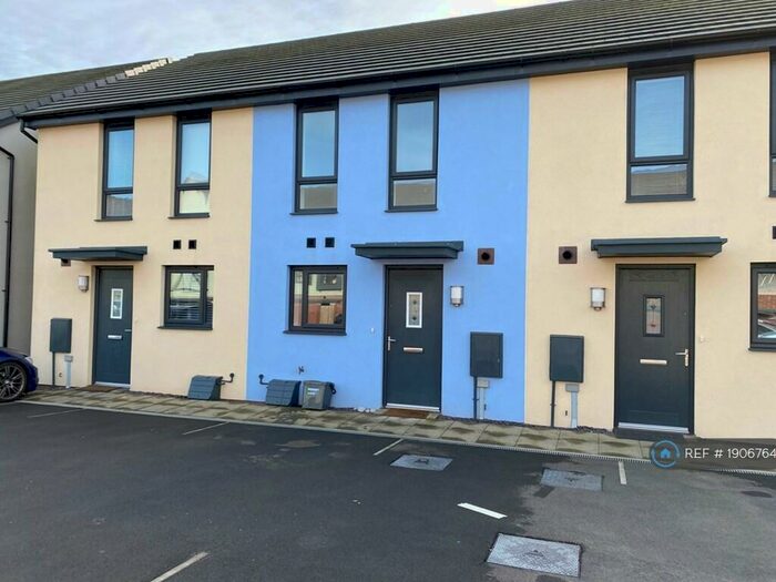 2 Bedroom Terraced House To Rent In Rhodfa Cambo, Barry, CF62