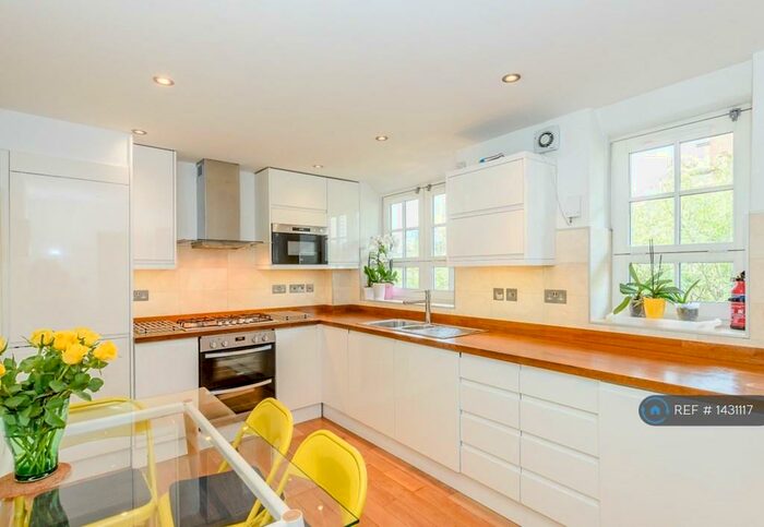 3 Bedroom Flat To Rent In Tyers Street, London, SE11