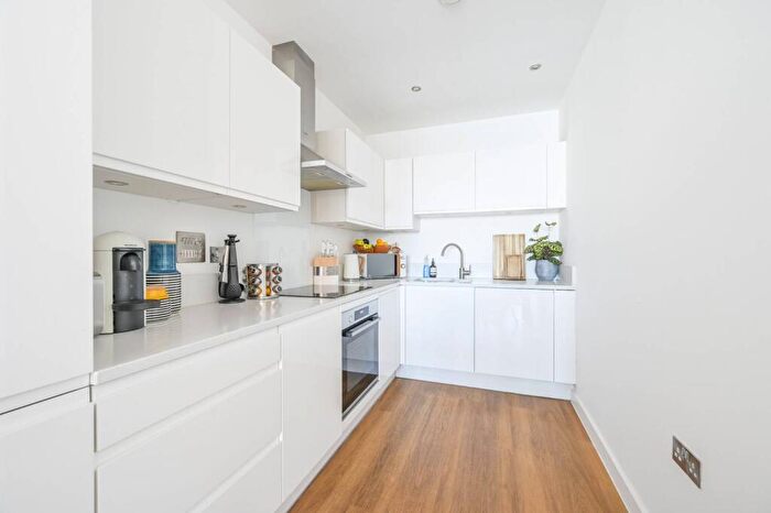 1 Bedroom Flat To Rent In Shackleton Way, , Gallions Reach, London, E16