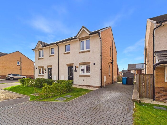 3 Bedroom Semi Detached House For Sale In Crawhill Drive, Bargeddie, G69
