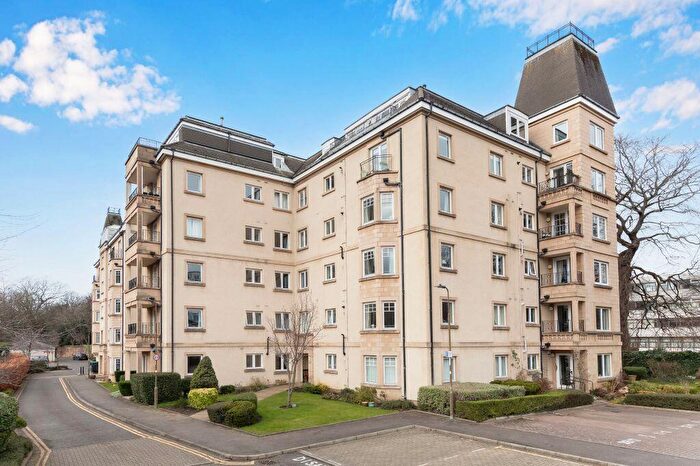 2 Bedroom Flat For Sale In / Maxwell Street, Morningside, Edinburgh, EH10