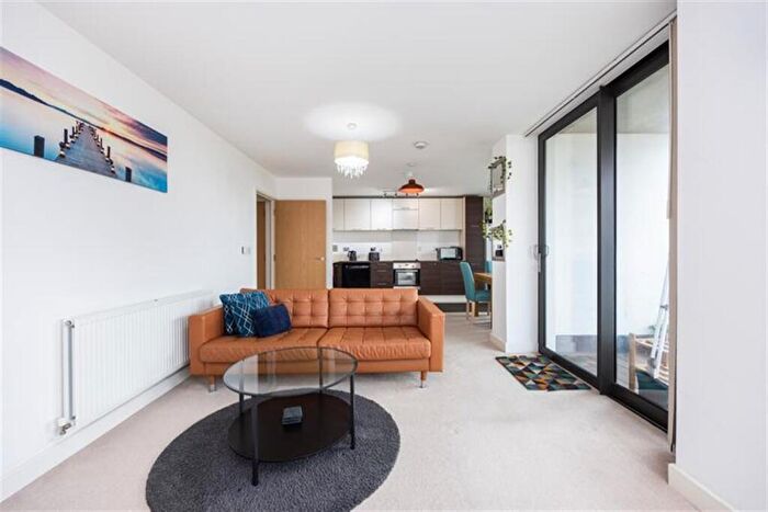2 Bedroom Flat To Rent In Connaught Heights, E16