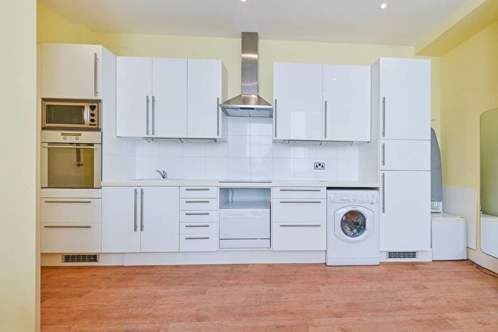1 Bedroom Flat To Rent In Jermyn Street, St James's, London, SW1Y
