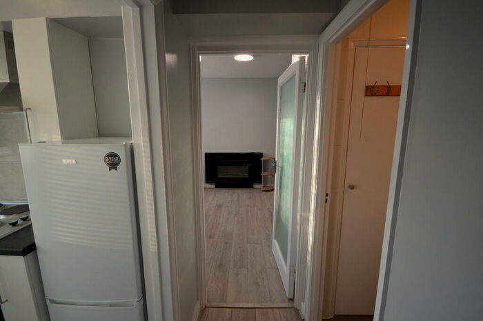 Studio To Rent In Carlton Avenue East, Wembley, HA9