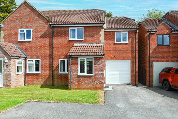 3 Bedroom Semi-Detached House For Sale In Bartletts Mead, Steeple Ashton, BA14