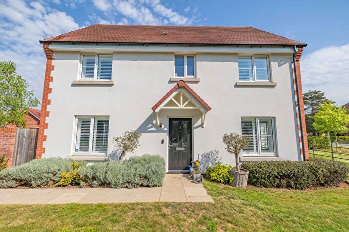 4 Bedroom Detached House For Sale In Sutherland Close, Canterbury, Kent, CT1