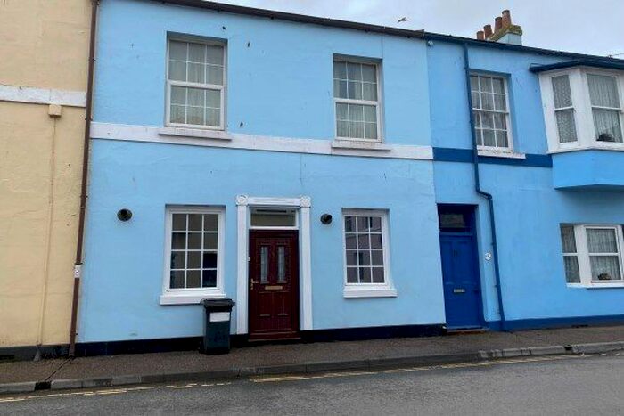 1 Bedroom Flat To Rent In Park Road, Dawlish, EX7