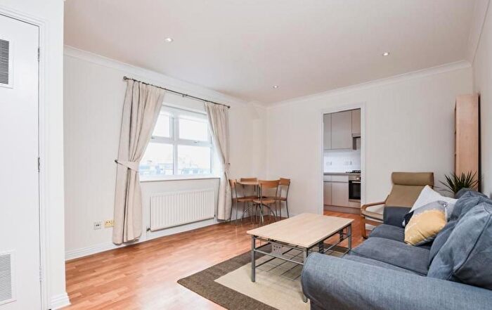 2 Bedroom Flat To Rent In Admiral Walk, Westbourne Park, London, W9