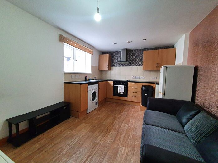 1 Bedroom Flat To Rent In Clifton Street, Adamsdown, Cardiff, CF24