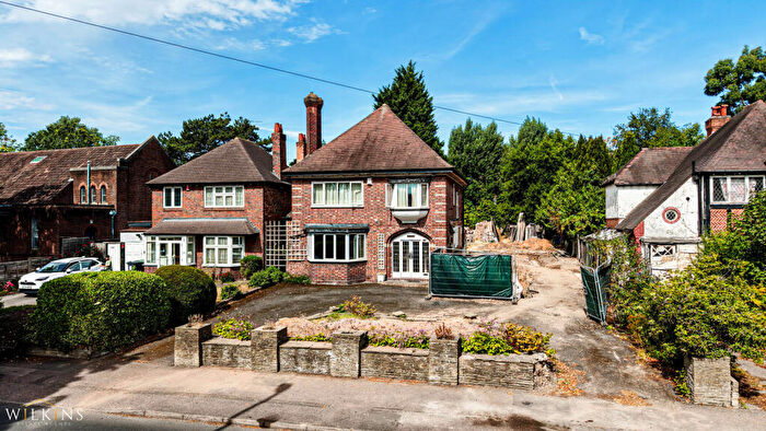 3 Bedroom Detached House For Sale In Orphanage Road, Birmingham, West Midlands, B24