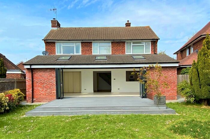 4 Bedroom Detached House To Rent In Patchings, Horsham, RH13