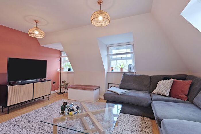1 Bedroom Flat To Rent In Station Road, Barnet, EN5