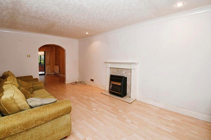 4 Bedroom Detached House For Sale In Blyton Grove, Lincoln, Lincolnshire, LN6