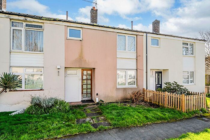 3 Bedroom Terraced House For Sale In Gainsborough Road, Epsom, KT19