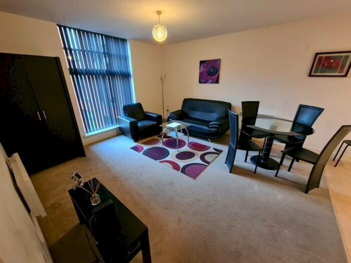 1 Bedroom Apartment To Rent In Water Street, Jewellery Quarter, B3