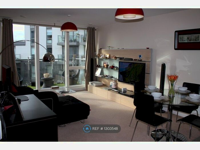 2 Bedroom Flat To Rent In Brentford, Middlesex TW8