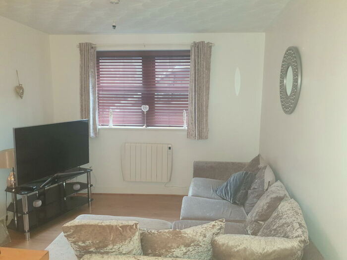 1 Bedroom Flat To Rent In Horwood Place, Mauchline, KA5