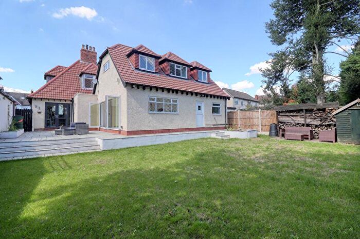 5 Bedroom Detached House For Sale In Ashby Road, Scunthorpe, DN16