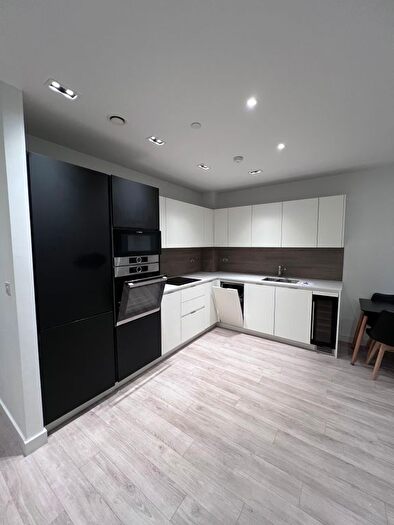 1 Bedroom Flat To Rent In Flat, Kayani Avenue, N4