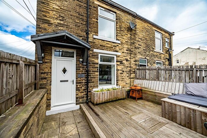 2 Bedroom End Of Terrace House For Sale In Brunswick Street, Queensbury, Bradford, BD13